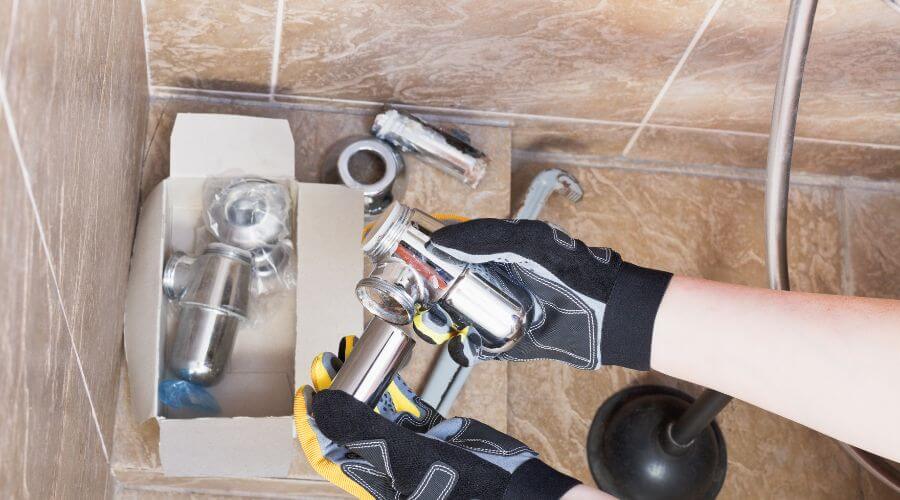 Professional gutter cleaning in La Monte, MO